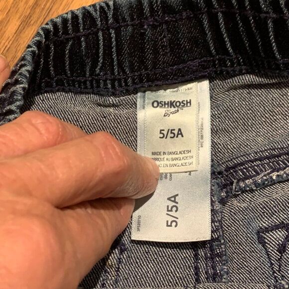Oshkosh kids jeans, never worn as new, pull on, Sz 5 - Picture 4 of 9